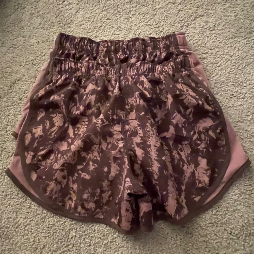 2 Pairs of Nike Dri-FIT Running Shorts XS Floral Print Mauve Activewear Womens - Picture 7 of 7